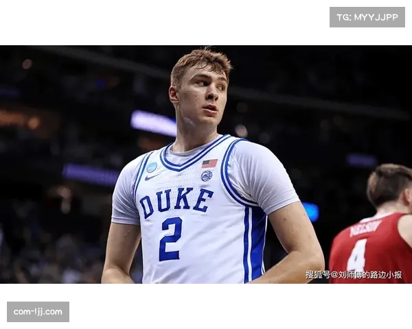 库珀·弗拉格成48年来首位美国白人状元引发广泛关注与热议 库珀·弗拉格成48年来首位美国白人状元引发广泛关注与热议