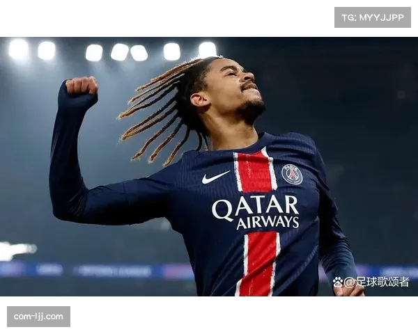 克瓦拉茨赫利亚内切破门，巴黎主场沸腾