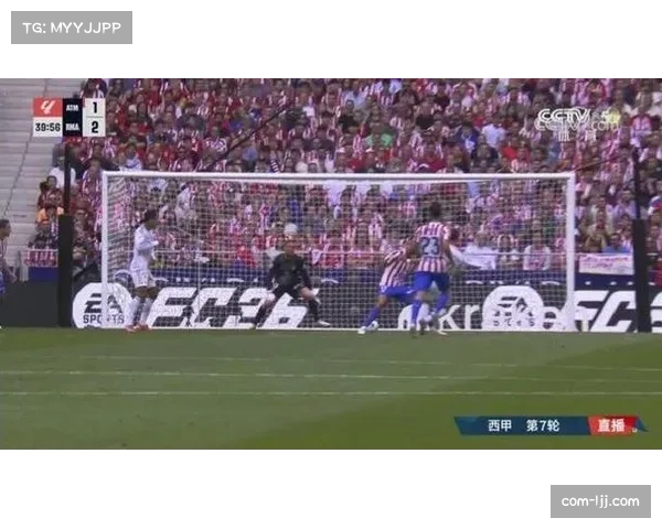 伯纳乌现场球迷高歌助威,皇马大胜回馈主场观众 伯纳乌现场球迷高歌助威,皇马大胜回馈主场观众